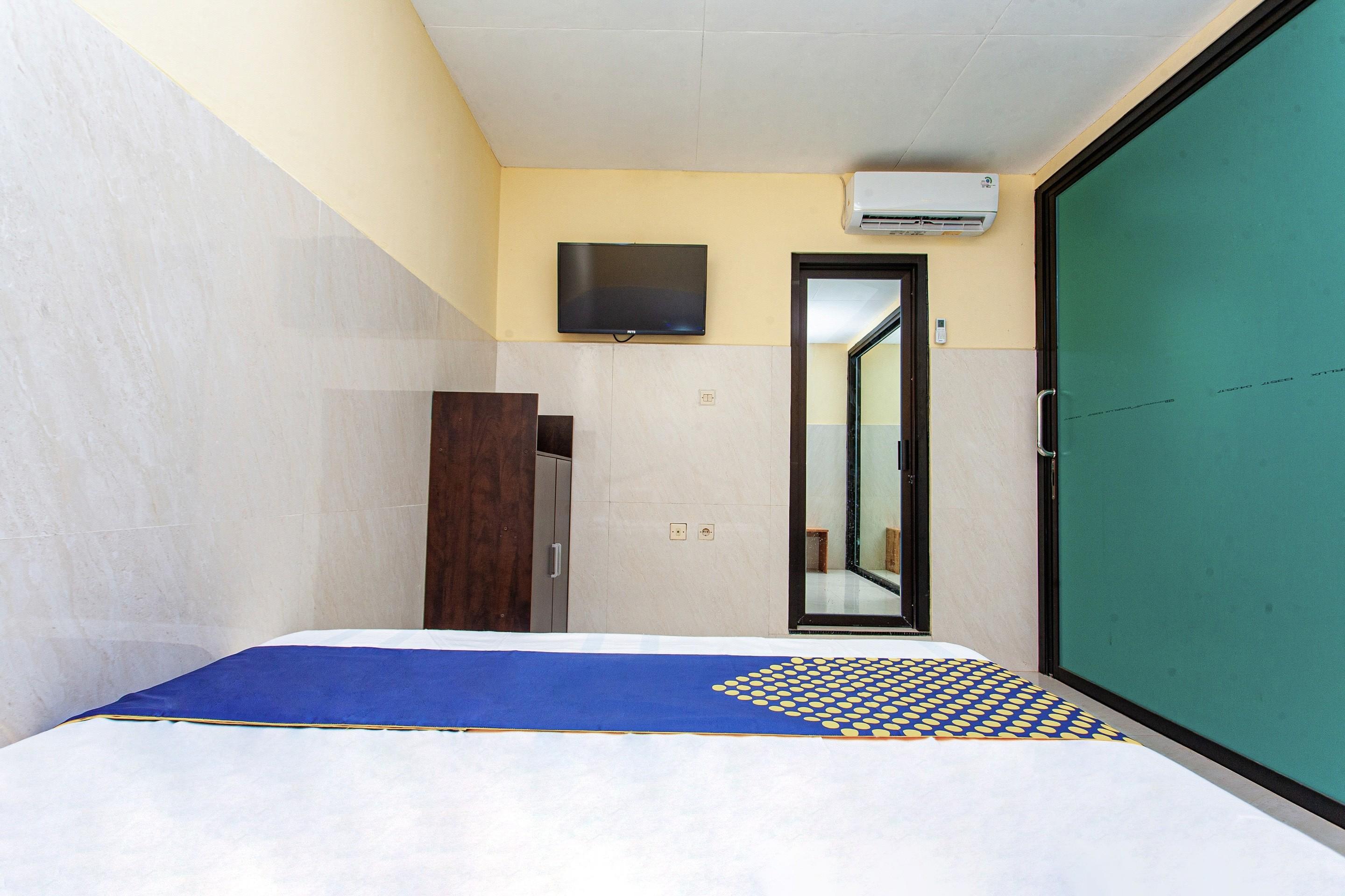 The Paragon Hotel Cilacap Redpartner Exteriör bild