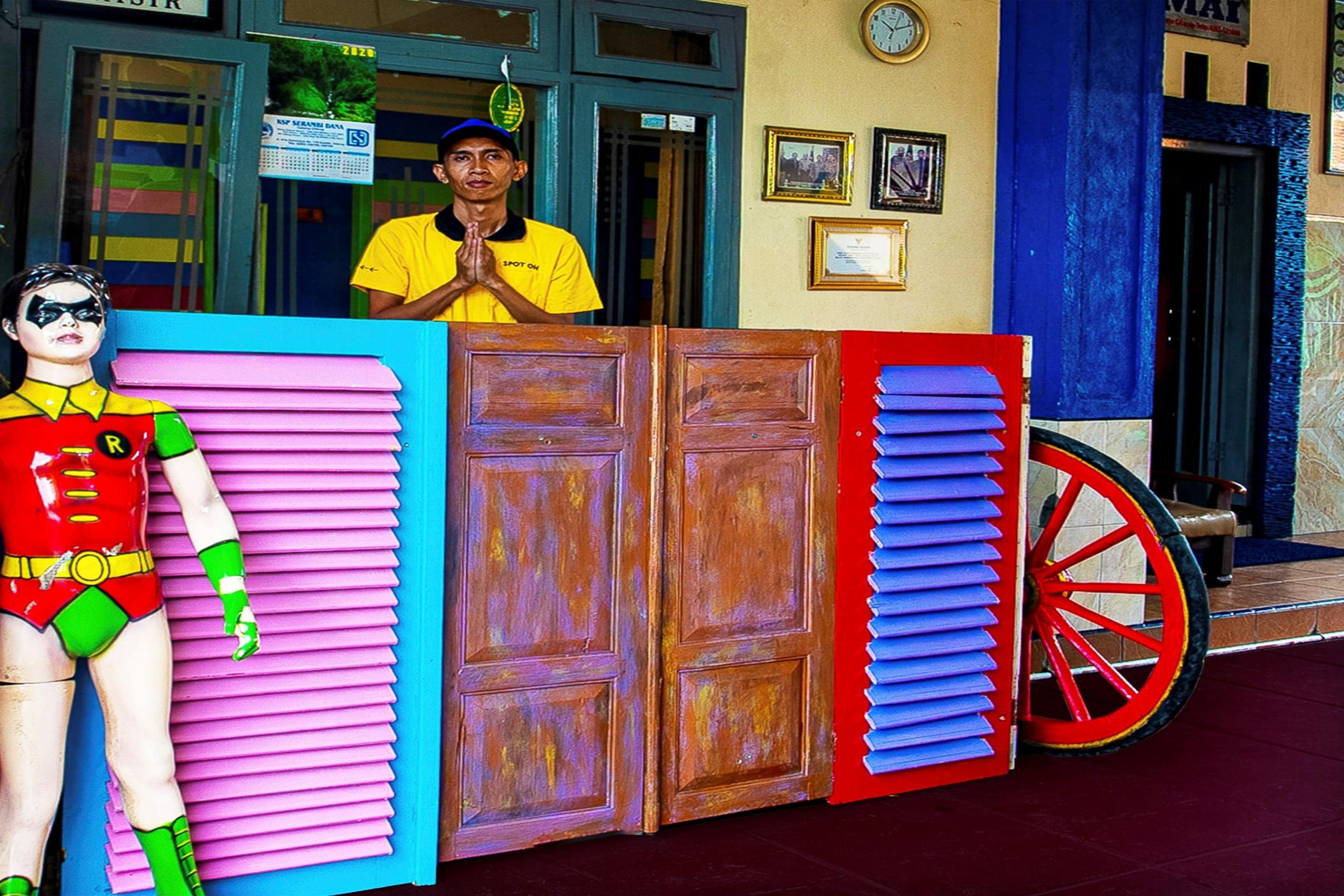 The Paragon Hotel Cilacap Redpartner Exteriör bild