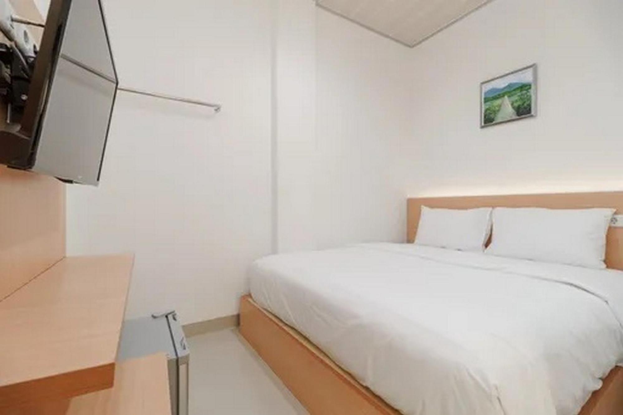The Paragon Hotel Cilacap Redpartner Exteriör bild
