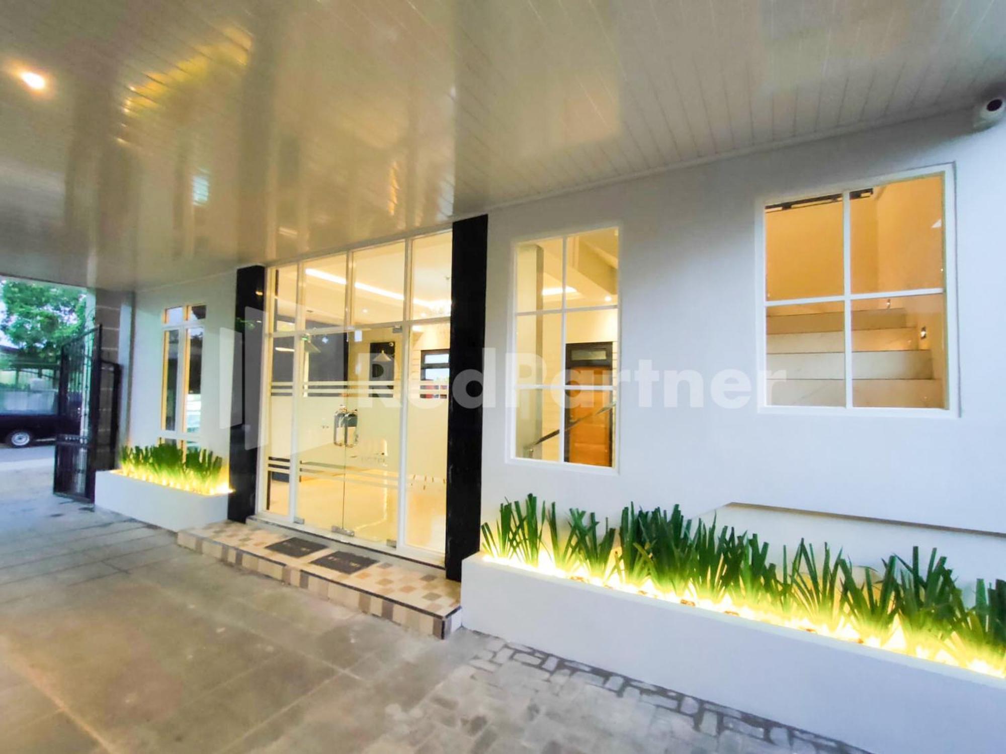 The Paragon Hotel Cilacap Redpartner Exteriör bild